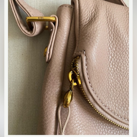 NWOT Hobo Fern Messenger Crossbody in Lotus - Picture 9 of 16